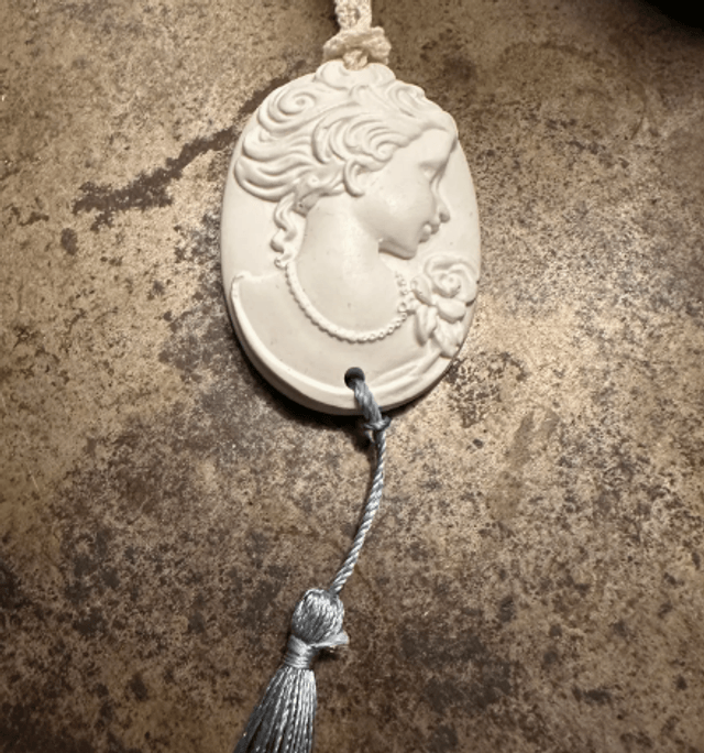 Suspension camée très romantique shabby chic