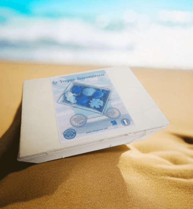 Bourriche de 6 Savons Couleur Bleue et Blanche Senteur Ecume et Fraîcheur Tropézienne